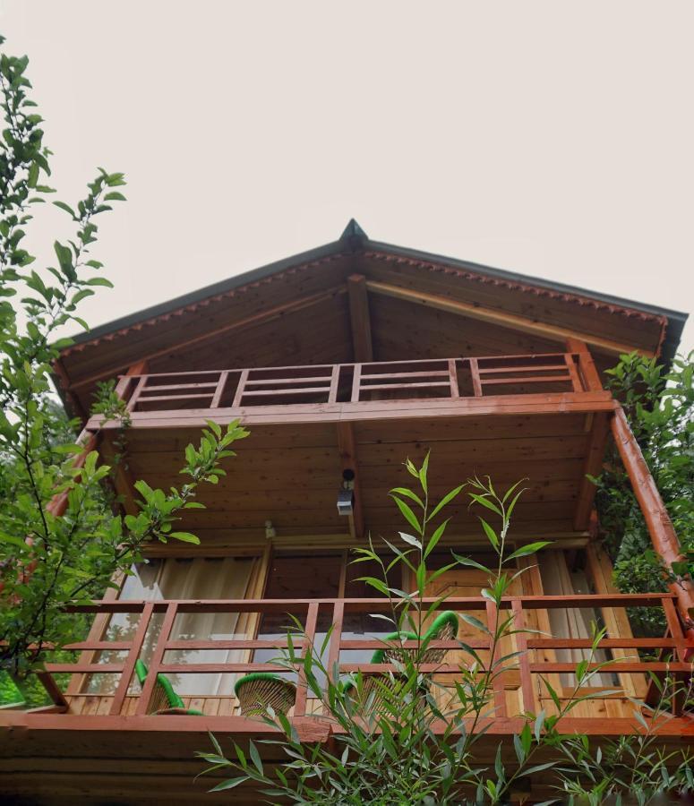Отель Freebird Nest Jibhi Экстерьер фото